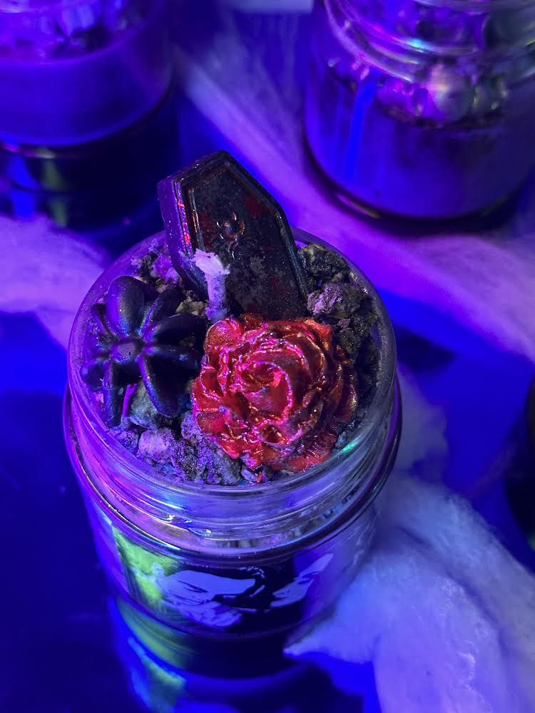 Vela-literaria-Morticia Adams