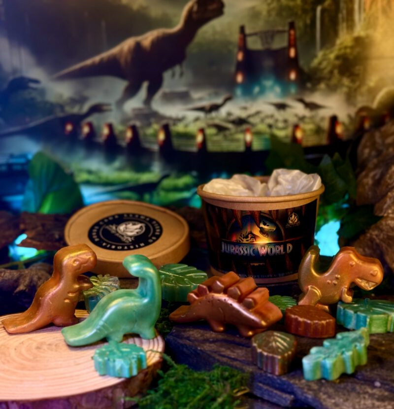 Melts dinosaurios jurassic worl con bruma plateada