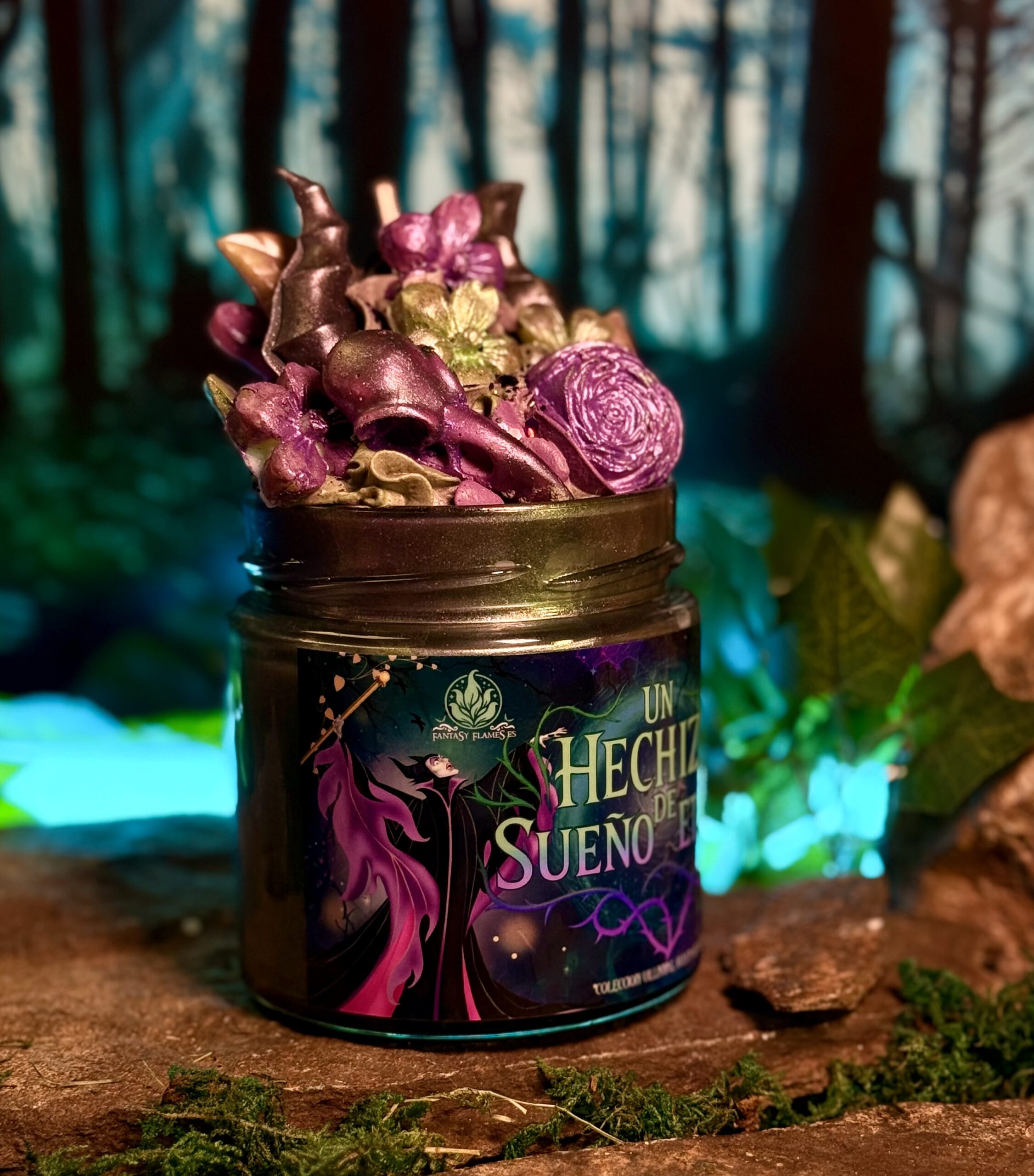 Vela con chantilly y decoraciónes maléfica Disney