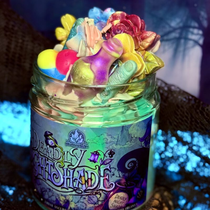 Vela de soja Deadly Nightshade dedicada a Sally de Pesadilla antes de Navidad.,